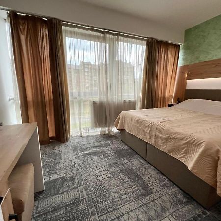 Hotel Brkic Sarajevo Airport - Free Parking Exterior foto