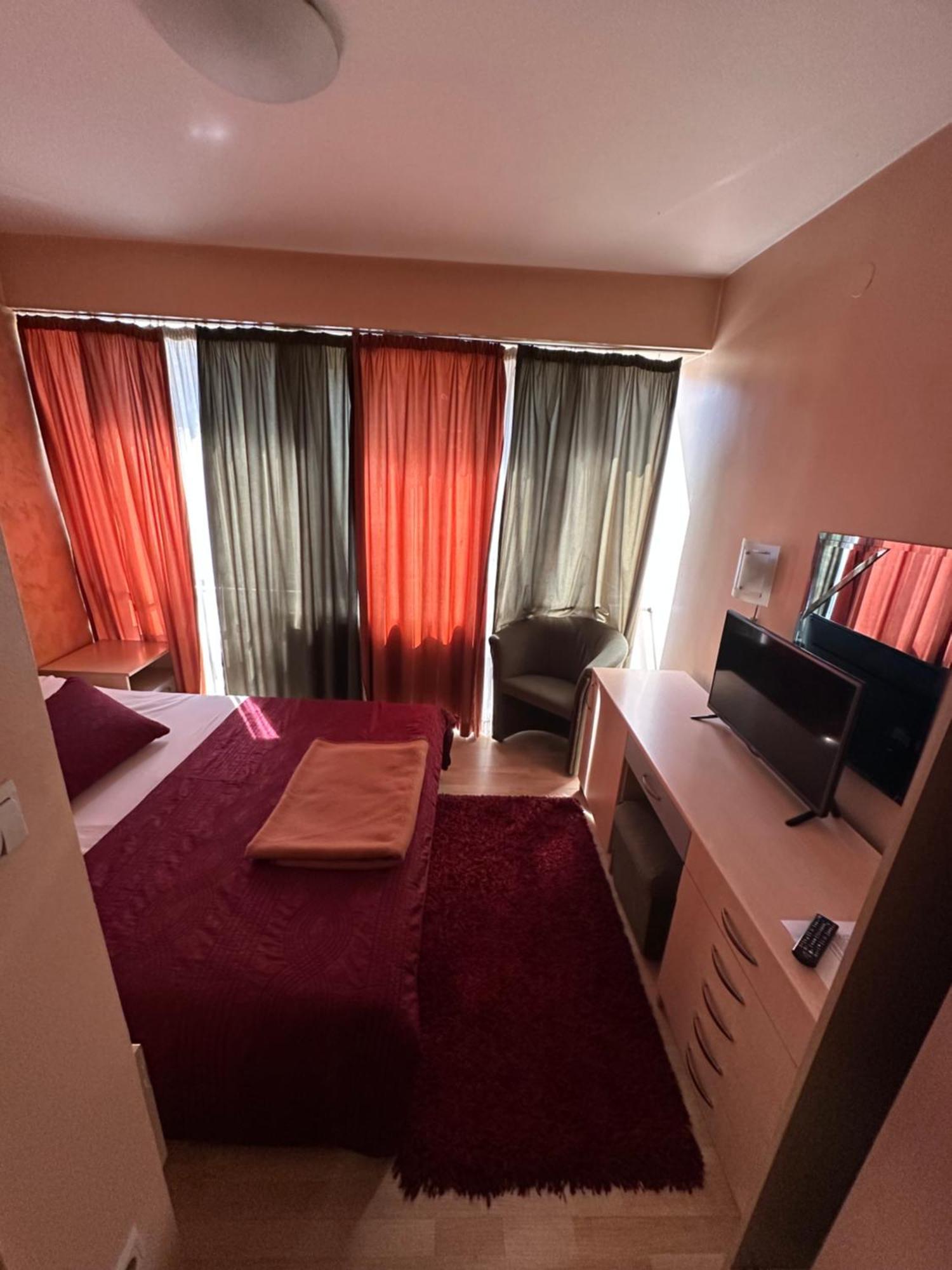 Hotel Brkic Sarajevo Airport - Free Parking Exterior foto